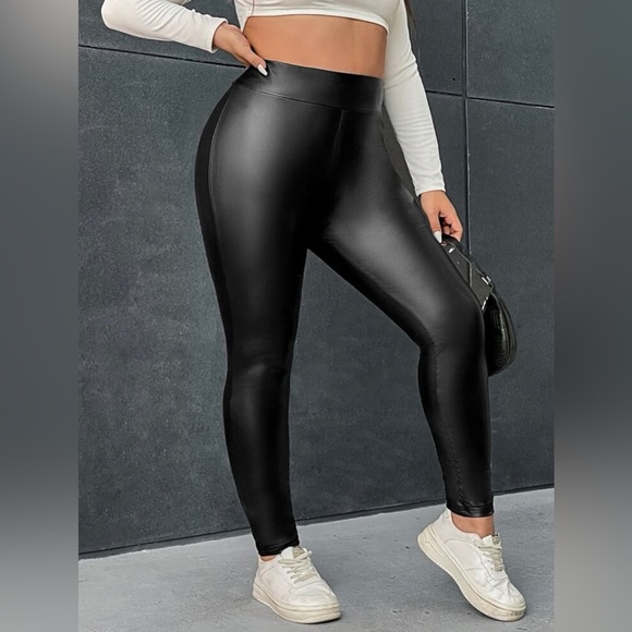 SHEIN Black Leggings High Waist Plus1XL - Picture 3 of 5